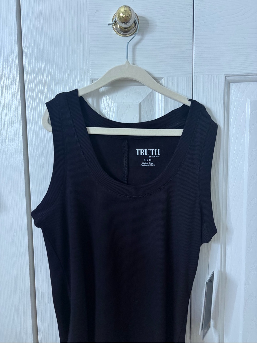 TRUTH Black Ribbed Scoop Neck Tank Top
